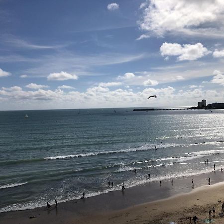 Appartement T2 Refait A Neuf Avec Balcon Face Mer Et Ascenseur, Au Coeur Des Sables-D'Olonne - Fr-1-485-70 Les Sables-d'Olonne Bagian luar foto