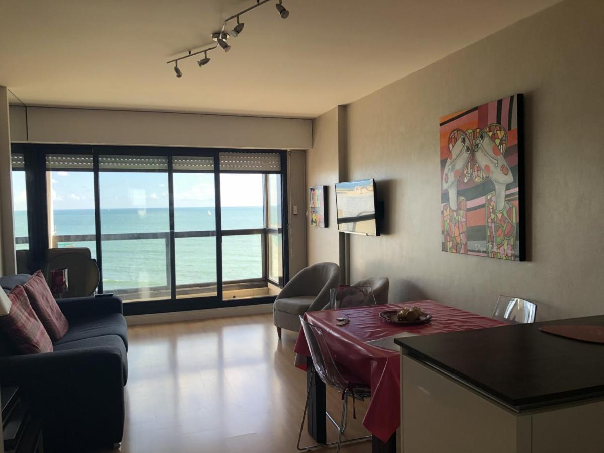 Appartement T2 Refait A Neuf Avec Balcon Face Mer Et Ascenseur, Au Coeur Des Sables-D'Olonne - Fr-1-485-70 Les Sables-d'Olonne Bagian luar foto